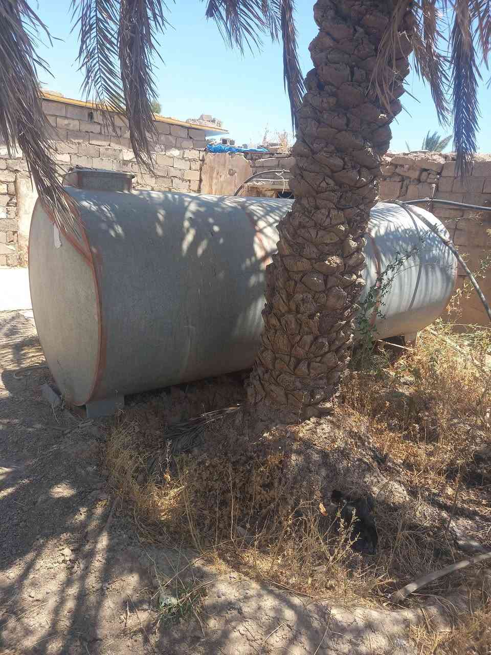 للبيع مقطورة السعة 9000التر ترهم كاز ماء حسب الحاجة بليت ثكين كلش للإستفسار الاتصال ***********
