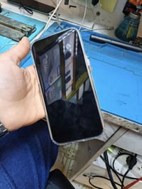 iPhone 13 Pro Max نضيف مثل ما موضح بل صوره ومابي اي شخط  ذاكرته 256 بط...
