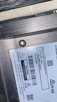 تلفزيون سامسونگ 65 بوصة 4K موديل KS9000الجهاز يعمل والصوت ممتازجميع ال...