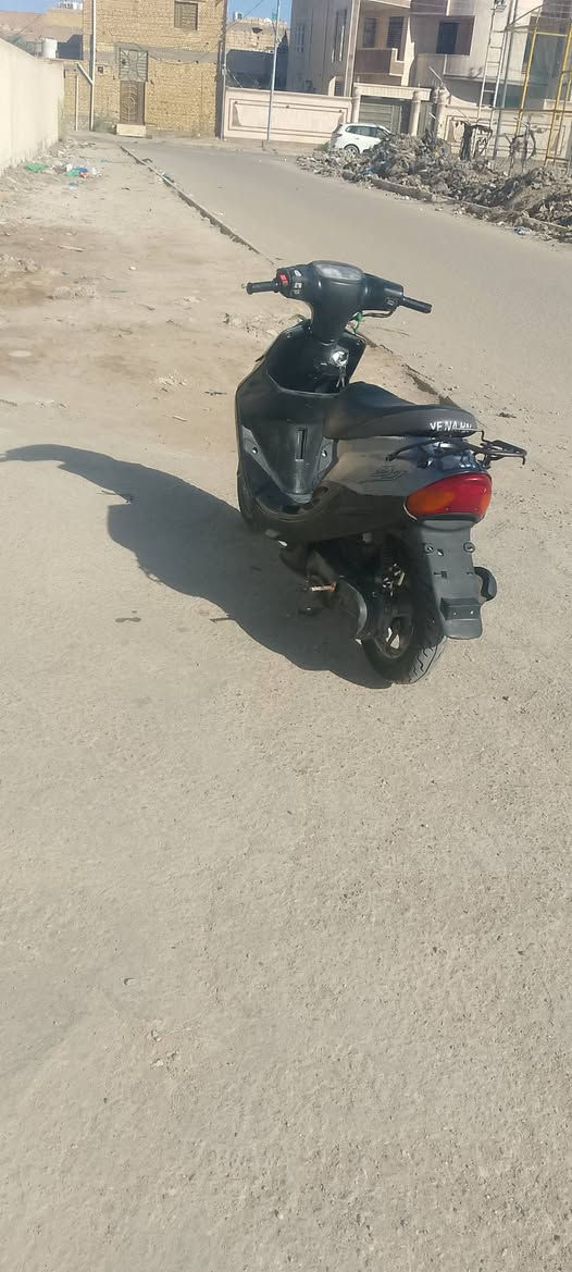 سلام عليكم دراجه بيجي للبيع دراجه نظيفه مفتوحه مره وحده مابيه نقص نكره سلف كهربائيات كله شغاله مكاني ناصريه سومر السعر 350 وهذا رقمي ***********
