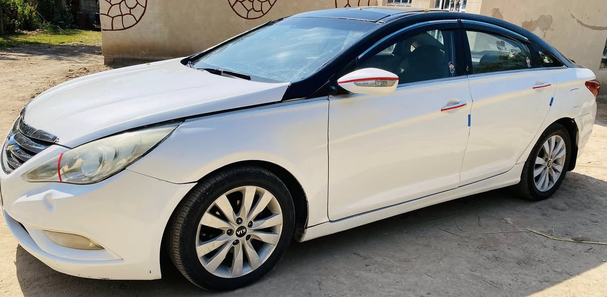 السلام عليكم للبيع سوناتا 11خليجي  رقم أربيل تحويل وكاله سيارة بيه صبغ حزام بيه ضرر محرك كايم بي صوت رواجز السعر 73 سياره اكفله من الكص وعيب شرعي كشر كدام عينك اتصل  ***********
