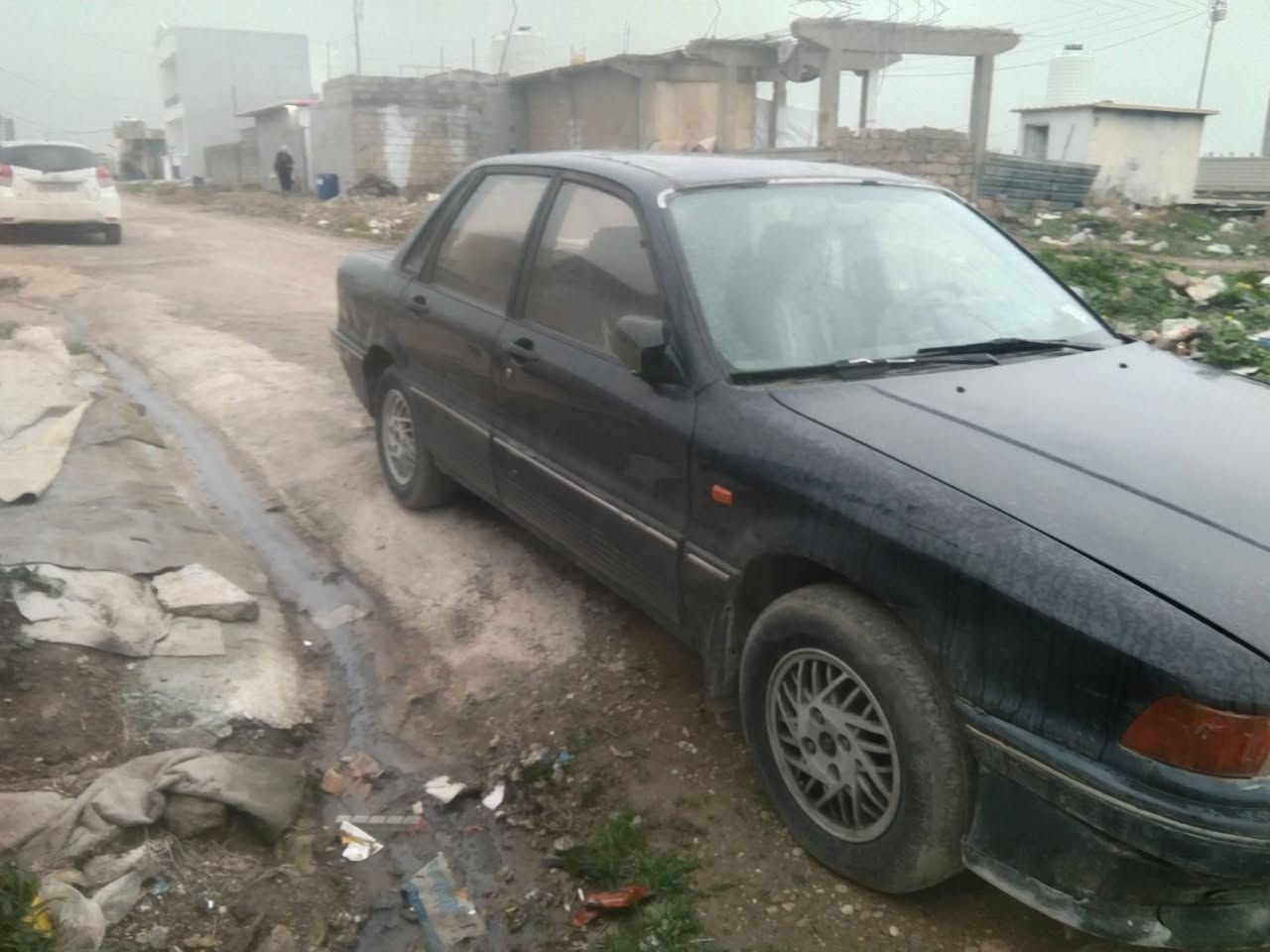 سيارةكلند(ميستوبيشي)
موديل1989

گير أوتوماتيكي 

رقم ألماني

تحويل وكالة بشرط

بدون كوبون بنزين لان ماسوين كوبون

مواصفات(أربع جامات كهربائي+سلايد)

عنوان سيارة(دوميز٫فايده)
سعر(18)ورقة 
رقم الموبايل (***********)
