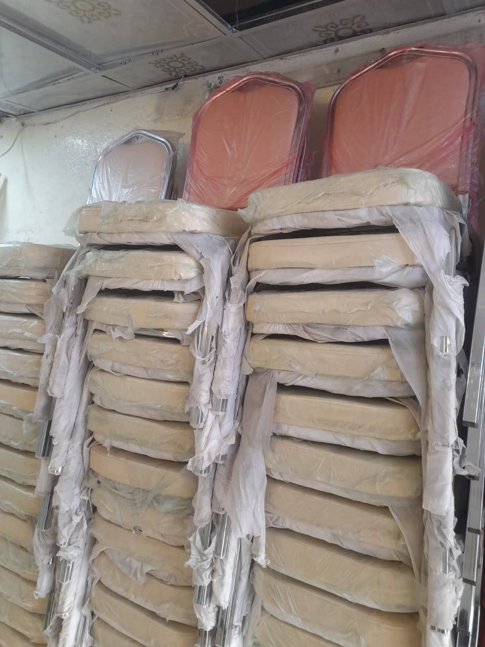 ‏كراسي للبيع مكان بغداد جديد رقم التلفون***********
