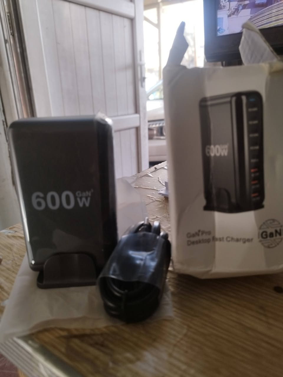 السلام عليكم
شاحن مكتبي 
600واط


**إذا كنت صاحب هذا الإعلان وتريد حذفه لأي سبب، رجاءا أرسل رسالة إلى الدعم الفني**