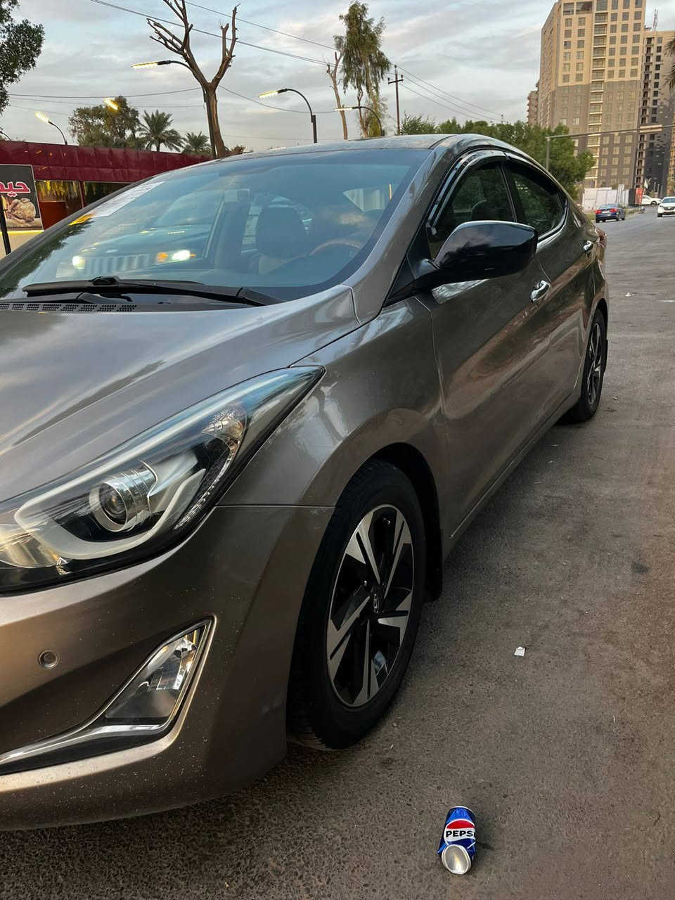 السلام عليكم
النترا ٢٠١٥ بغداد سنويه لل٢٠٣٠
عميه 
كير محرك تبريد تدفئه 
تخم تاير حداديه جديدة
حادثها تبديل جاملغ عكس السايق 
100وبيها مجال 
***********
