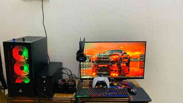 السلام عليكم كيس وماوس وكيبورد للبيع المواصفات 💚 :

CPU : I5 12400F
Cooler 120ML RGB
M.B H610
RAM 16GB DDR4 (8×2)
‏RTX 4060 8GB Zotac Gaming OC 
نسخة سبايدر مان
Storage : SSD 1TB
PSU 600W Red Dragon
CASE Hestart + 4Fans RGB

مستخدم أشهر فقط
حرارة مستقرة متعبر الستينات 
كراتين القطع كلها متوفرة

السعر : 870 ألف ثابت ✅️

عندي جوستكات XBOX :

Joystick – Xbox Elite Wireless Controller Series 2

Joystick Xbox Series S Wireless Purple 
وياها قاعدة شحن وبطاريات أطول 6 ساعات

 هم مامستخدمات قليل 
وعندي سماعة احترافية 
وماوس بلوتوث ريد دراغون 
وكيبل hdmi الأصلي وكالة 4k يعرض هرتزية عالية

السعر : 180 ألف

متوفر توصيل لجميع الحافظات ❤️

للتواصل : ***********
