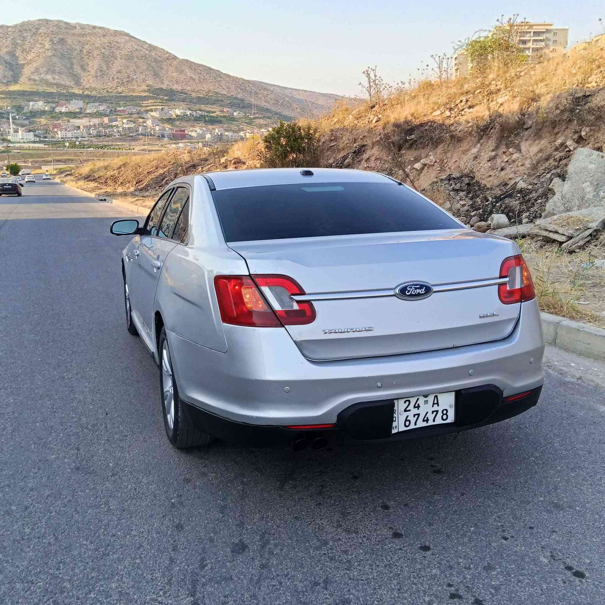 فورد تورس موديل ٢٠١١ محرك ٦ سلندر
سياره كير ومحرك وتبريد بشرط
رقم و سنويه وهزه جديده 
رقم دهوك وموجوده بدهوك 
تحويلها اقل من ساعه 
سياره فول مواصفات بس بدون فتحه
سياره بيها قطعتين ونص صبغ بدون دواخل
يعني جاملوغ يم سكن مع جاملوغ خلفي 
مع نص باب ورا سكن بس بدون دواخل
يعني شواصي وايرباكات ودكم وضع شريكه
مكانها دهوك داخل دهوك 
سعرها ٧٦ ورقه ونزل ٦ غرامه كاميرات 
*********** بيها واتس اب دهوك, العراق
