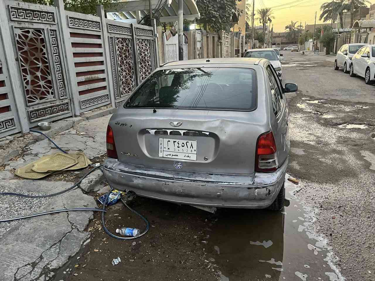 السلام عليكم
سلو 96 بغداد بسمي كير عادي مكينه مسكر رايدها 23 و بيها مجال قليل مكاني بغداد الشرطه الخامسه 
*********** متواجد فيس واتساب
