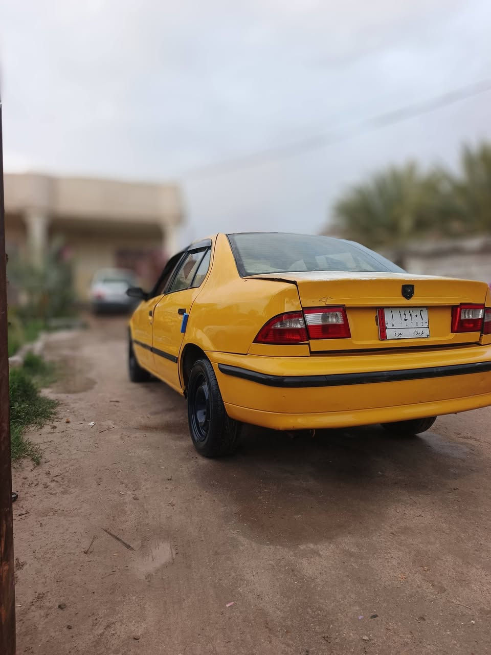 سمند 2011 للبيع
السياره حلوه داخل مدوشم وجديد ارضيه جلد رقم كربلاء الماني مشروع وطني مداور شوكت متحب مصفره هيئه وغرامات كيرها حلو مكينتها ناعمه ونشطه بس بيها خيط بخار حداديه حلوه تخم تاير جديد وباتري جديد 
مكاني #كربلاء شارع بغداد #السعر25 وبيها مجال للطيبين 
#اخوان_بيع_مستعجل  ***********
