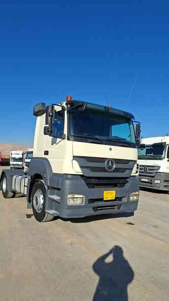 بسم الله الرحمن الرحيم 
النوع السياره . مارسدس اكسور دمعه . تاك ويل دبل قماره راس تريله فقط لل بيع . 
موديل  2006. حجم محرك  18.40 
 مواصفات . تبريد . هاف . 2 طقه . كير ضربه عادي 4×4 . محور قصير .طخم تاير 
كير محرك اكسن قماره صبغ مكفول كفاله عامه شرط .
رقم دهوك . تحويل مباشر 
السعر 135 معا مجال 
عنوان معرض هوار . طريق دهوك موصل . جمبور عميريه 
***********
***********
