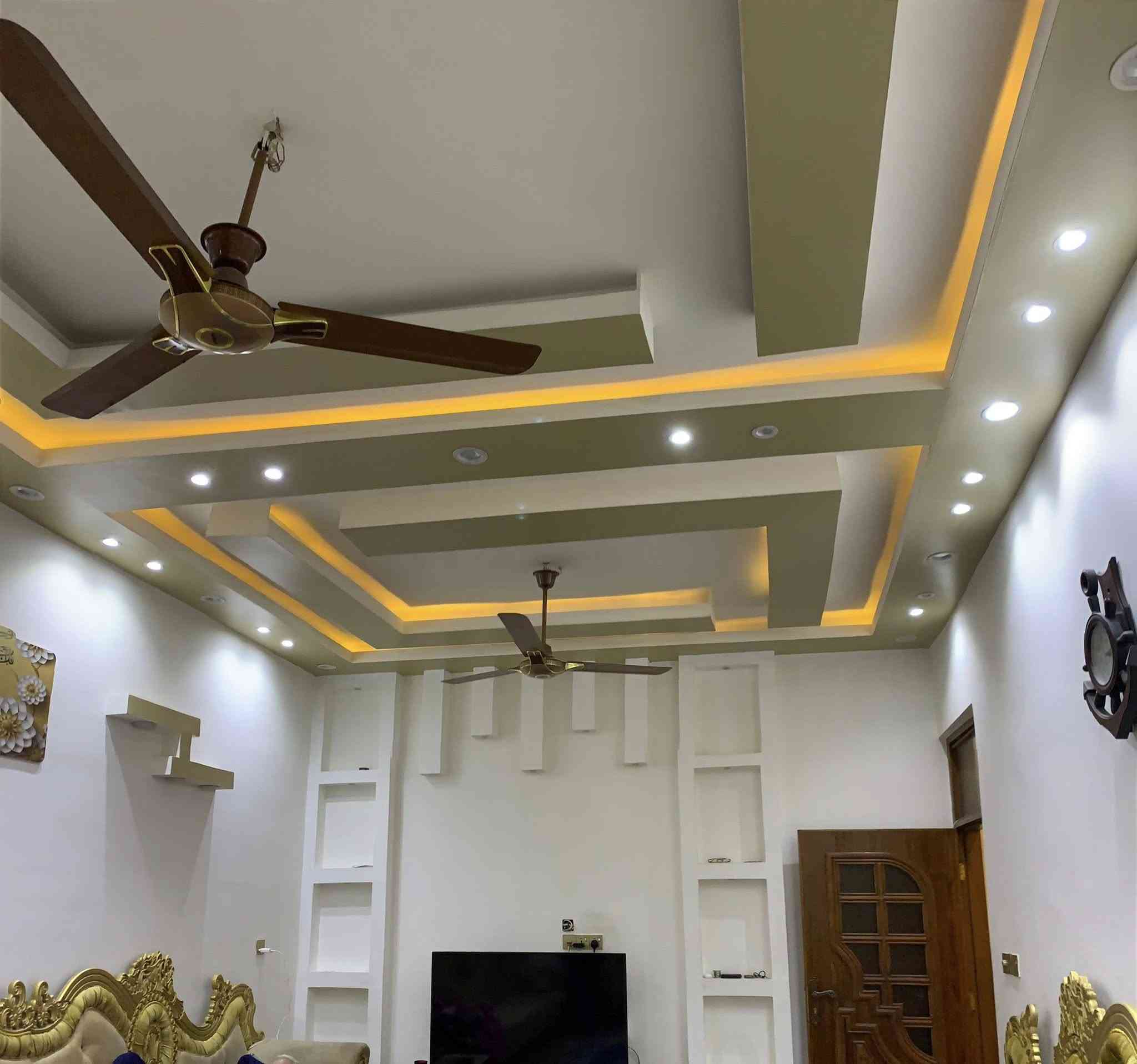 بسم الله ماشاءالله 🤲
150 متر طابو ملك صرف 🫴🏻

مدخلين استقبال مطبخ غرفه نوم 🏠

خدمات داخليه وخارجيه 🔘

طابق الثاني 3 غرف نوم وخدمات 

ومنور ومطبخ وخدمات ايضا 🫡

بيت جديد يصلح سكن او استثمار ☑️

عنوان الانتصار شارع 25 مقابيل

مستشفى حمادي شهاب 

قبل مرور الحسينيه 🔈

تفاصيل اكثر ***********
