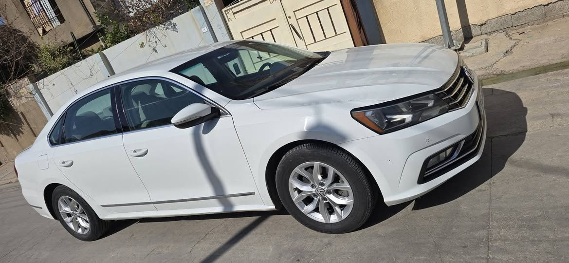 باسات ٢٠١٦ خليجي ٥ سلندر وخمس مواصفات بيها خمس قطع صبغ بدون دواخل بدون ارباك ماشية ١٨٨ ميل كير ومحرك بشرط مامفتوح سعر ١٣٧ وبي مجال ان شاء الله *********** وبيها بطاقة البنزين كركوك, العراق
