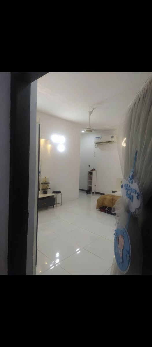 🏡 بيت سكني للبيع
الموقع: ورديه خارج، قرب معمل ابو گيره
 المساحة: 100 متر
 عدد الغرف: 2 غرف نوم
 التفاصيل:
استقبال
مطبخ
صالة 
صحيات داخلية + صحيات خارجية
 السعر: 65 
📞 للاستفسار والتواصل: ***********
