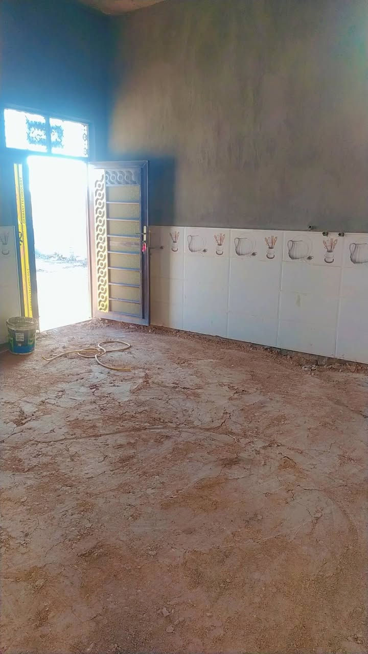 🏡 على بركة الله 🏡
للبيع دار  زراعي في المشخاب – ،سند 25 حي الزهراء نهايه اول فرع خلف سكله ال رسول والملعب

 

📐 المساحة: 600م²

مواصفات الدار:

* البناء: بلوك
* السقف: عكادة
* الأساس: صب كونكريت مسلح
* غرفتان
* صالة
* مطبخ
* صحيات داخلية وخارجية 
نقصه شي بسيط البناء 

💰  السعر، 55 بي مجال بسيط 

📍 للاستفسار أكثر، مراسله الحساب او الاتصال على الرقم 

📞 ***********
