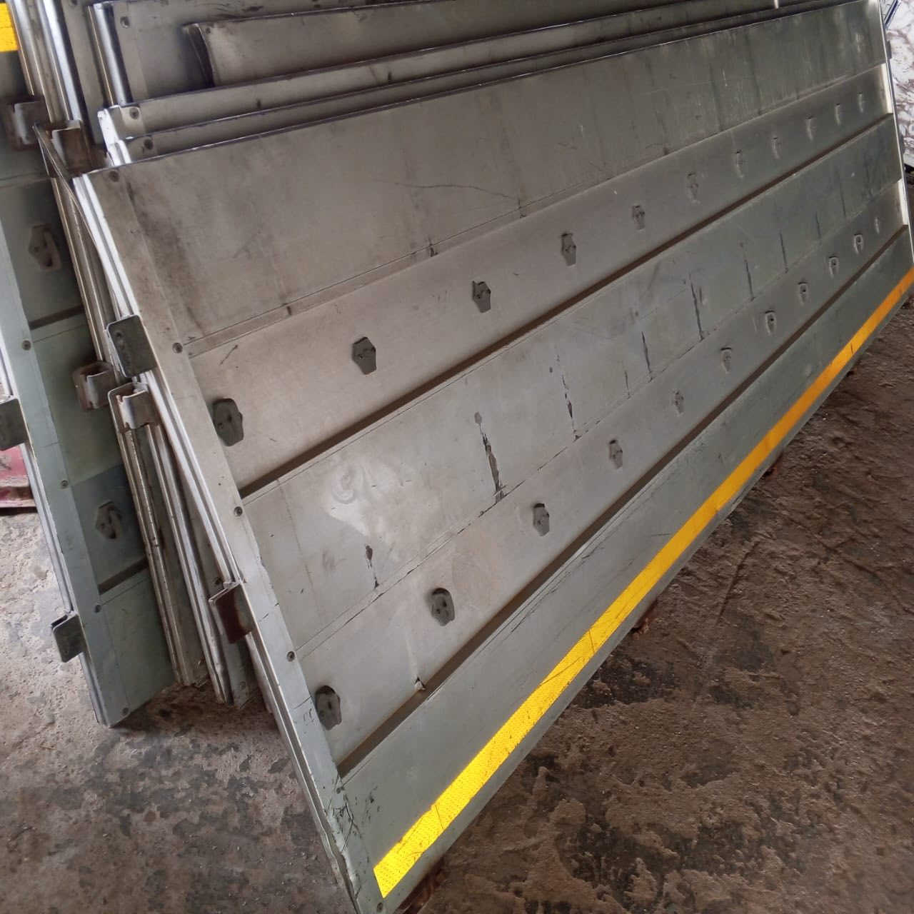 السلام عليكم صفاح فافون للبيع ارتفاع متر
مكان واسط سيطرة اللج السعر 7$
استفسار
***********
