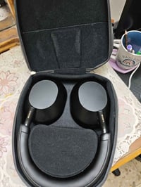 للبيع سوني  Wh-1000.m5 السعر 160 الف بغداد حي الجهاد 07835343913