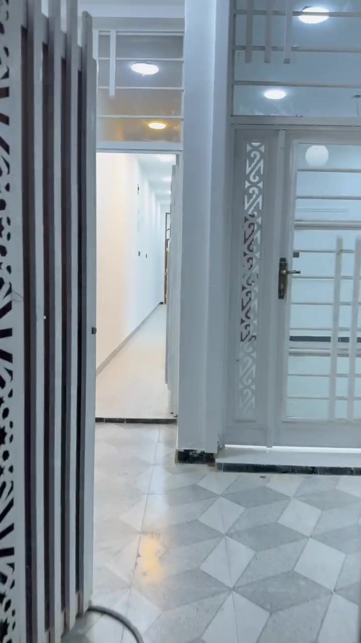 السلام عليكم مشتمل للبيع سعر المشتمل 10 مليون قابل لتفاوض مطلوب 95 للاستفسار الاتصال ***********
