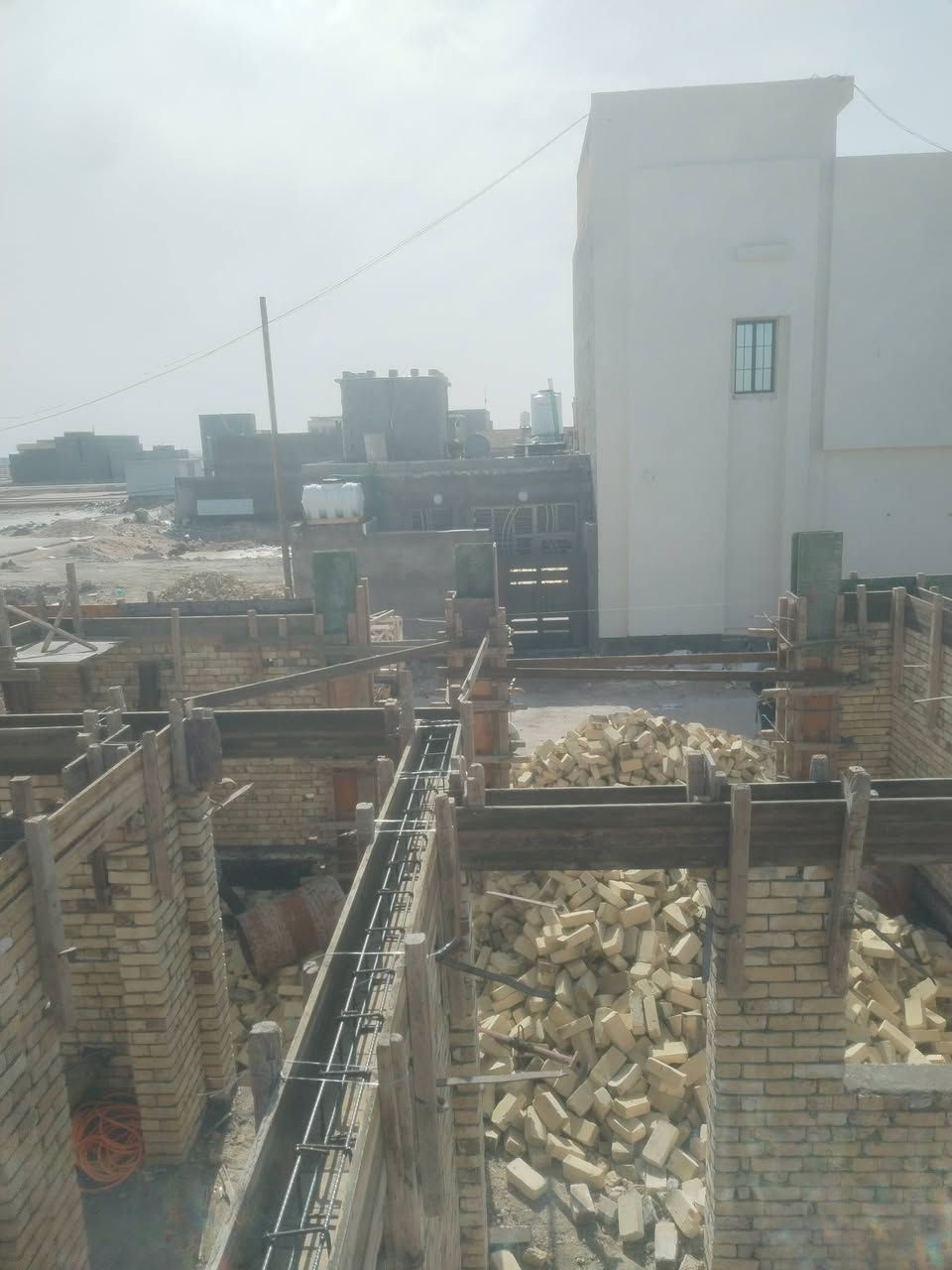 السلام عليكم نجار ابو قالب مستعد لنجارة وتسليح وصب البيوت في البصره باسعار مناسبه ***********
