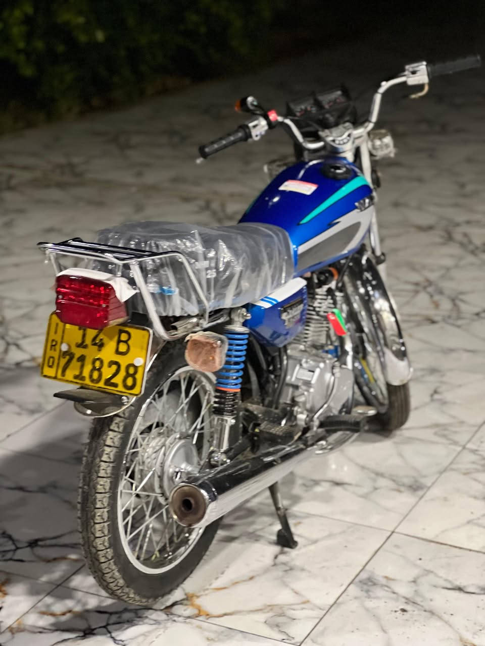 سلام عليكم نامه لبيع رقم وسنويه تنتهي ب2030جديده بمعانه الكلمه تعمير صارلها اقل من شهر كله جديد وغراض نامه اول تبديله دهن كلشي شغال مابيها اي نقص سعر مليونين مكان بصره قرنه رقم متواجد بس وتساب ***********
