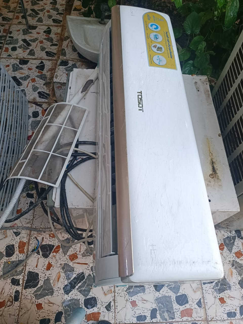 داخليات فقط جنرال 3 طن وتوسوت طن ونص شرط الفحص ***********
