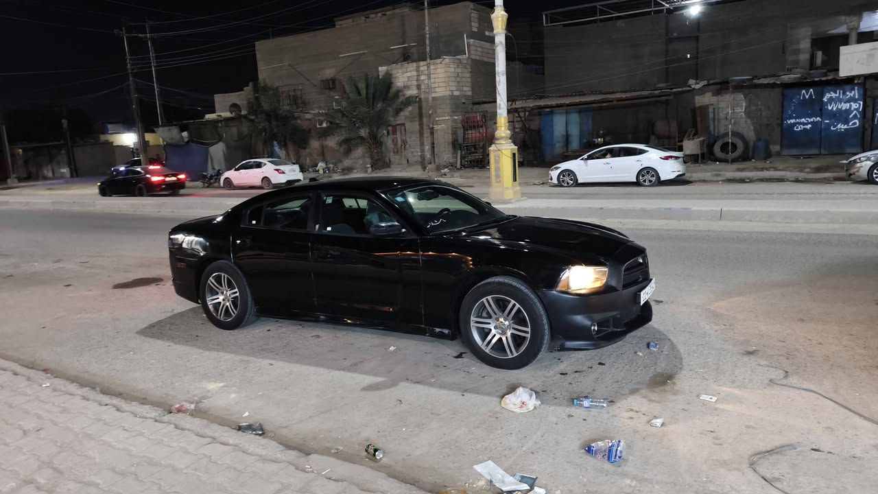 جارجر 13رقم بغداد إنكليزي سنويه ل28 محرك 3600جديد كير تعليك بيهه جاملغ خلفي والثاني مصبوغ ابيع احزام 
السعر 125 بيهه مجال ***********
