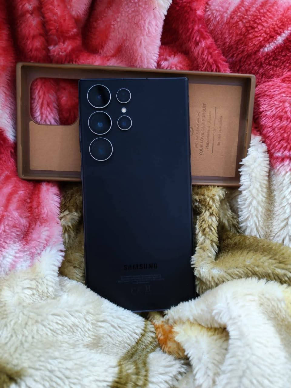 السلام عليكم 
سامسونك s23 ultra. نظافه 98%
اللون اسود خطين شرق اوسط عربي 
الذاكرة 256 العشوائية 12 
بطارية 5000 هاتف ***********
جهاز نظيف الكارتونه ضاعت
مكاني  كربلاء للبيع او مراوس كربلاء, العراق
