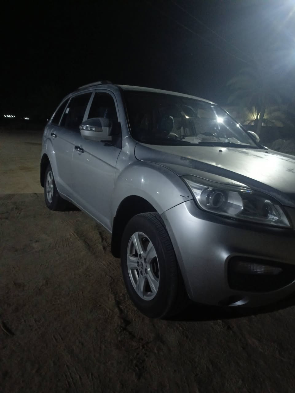 ليفان 60X للبيع موديل 2016رقم بابل سنويه جديده لل 30 كير عادي تخم تاير جديد سياره نضيفه مكفوله كفاله عامه ماعده خدوش بسيطة مامبينه وجرد بسيط مكان ديوانيه سعر 70 مجال جدآ بسيط متواجد خاص *********** واتساب
***********@
