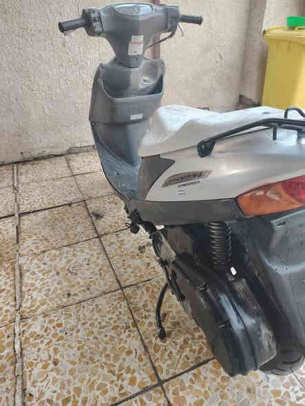 سلام عليكم دراجه ادرس 120ياباني الدراجه كامله للاخير نكره سلف بأي وقت كهربائيات مكفولات مكينه كله خير من الله 💯
نقصهه دوشمه مال كشن بس ⛔
تايرات جدد ودبلاب جدد
سعرهه 250وبيهه مجال قليل ☑️
مكاني بغداد العامريه هاتف ***********
