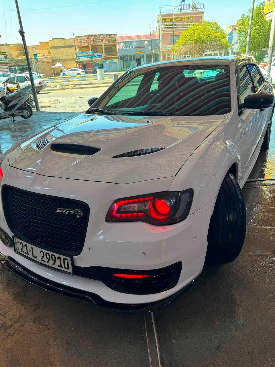 السلام عليكم 
اوباما ٢٠١٩ s فول هيمي ٥٧٠٠
السياره عليه شوته رياضيه اصليه
وبيه دبات فورجت اصليه تحكم ريمون
ووياهه جكات 2 s حاليا شالعهن 
وعليه اضافات هواي سياره جناي ومتعوب عليهه
لايتات لدات تحكم موبايل
ضرر امامي جاملغ وبنيد 
السعر ٢٥٥ وبيها مجال بسيط وماكو هيج سعر بهيج نضافه
مكانه نجف للبيع او المراوس
‭***********‬ متواجد اتصال وواتس
