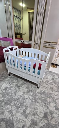 سرير طفل • ١١٠×٦٠سم • عيب بسيط