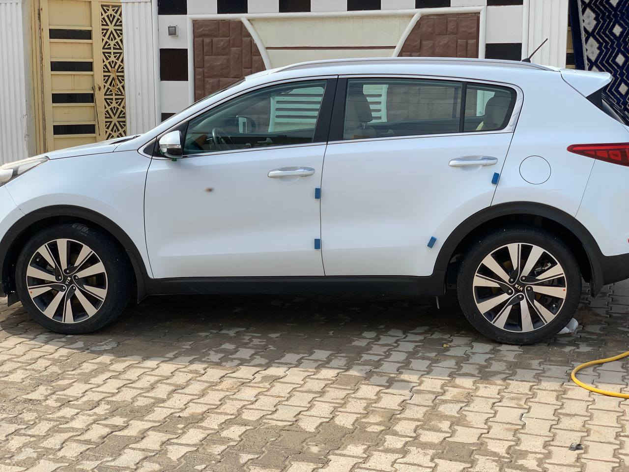 سلام عليكم سبورتج خليجي شركه دوليه مديل 2016محرك الفين دوش سياره ماشيه 105حقيقي شرط الفحص وشرط الجرس سياره نفكيشن شاشاه جبيره   سياره جديده  لا ضربه ولا صبغ ولا فتح تخم تايرات توهن مشدودات  خلفي  كشنات جلد مرايات شفط سويجات ثنين رقم اربيل  تحويل اي محافضه انكليزي وهزه جديده  رقم الهاتف ***********
