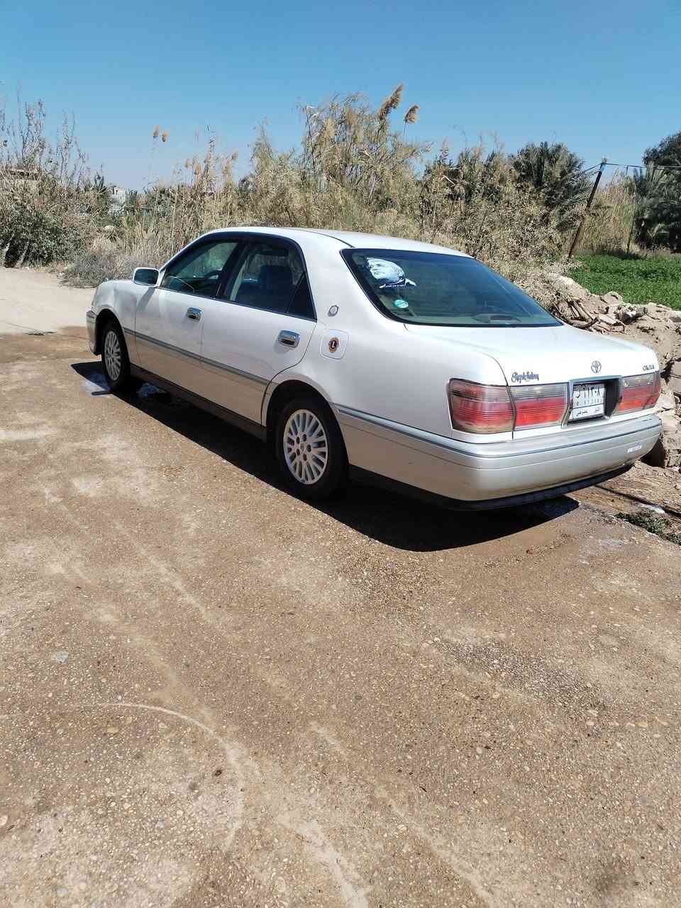 السلام عليكم ملكه للبيع  موديل 2002 اثلث دكم  او برده خلفيه دبل شاشه  ماكينه بي فور كبير كفاله كير او مكينه تبريد ثلج تخم تاير جديد السعر 31 مكاني الشطره هاذه الرقم ***********
