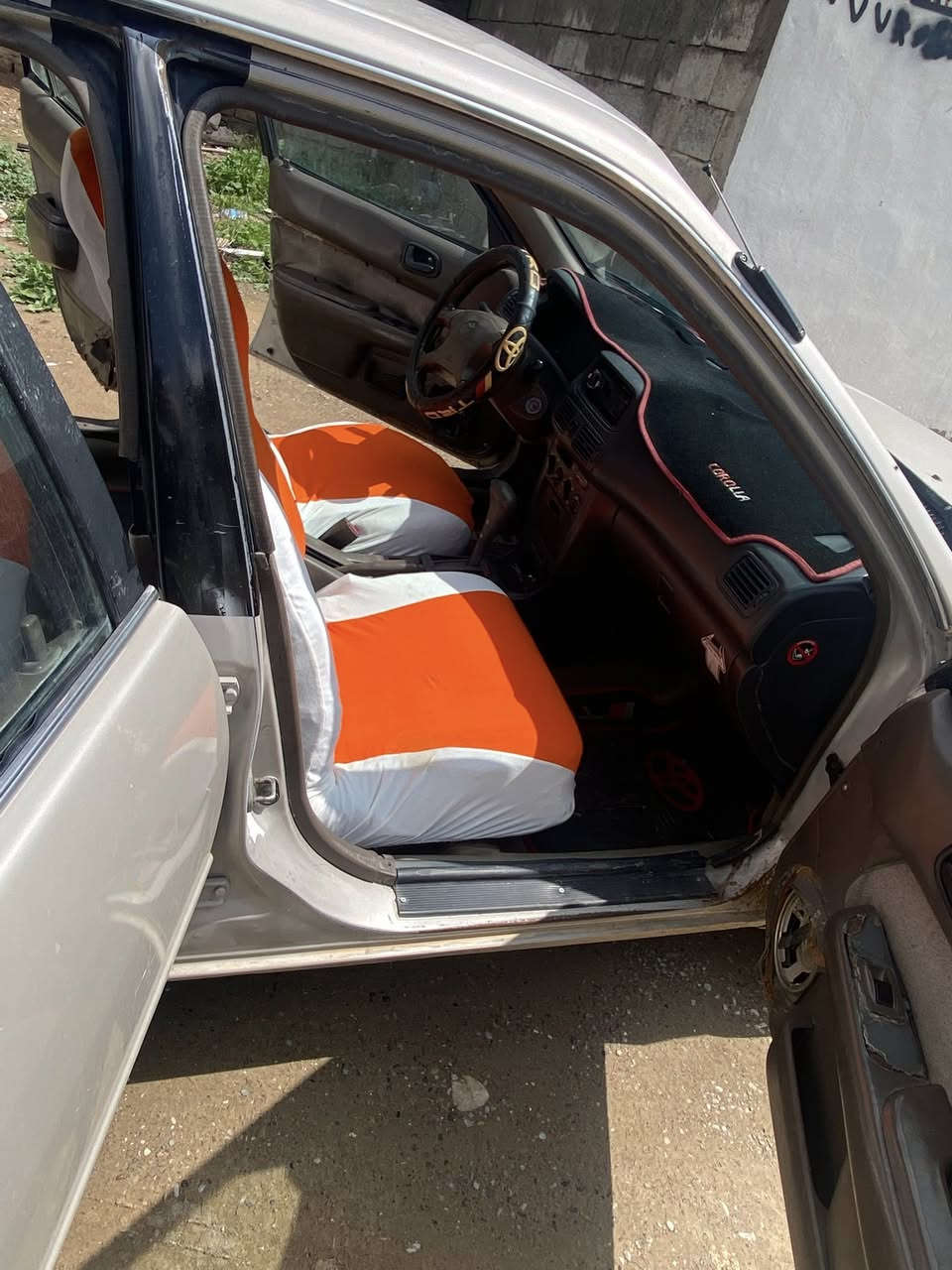 كورلا كنغر  ١٩٩٦ رقم كركوك سنويه جديد لحد ٢٠٢٨ كابون بانزين بيها سياره نظيفه او حلوه مال بيت كير اوتوماتيك كلير عام جماليه او تصفيه معجون بيها مكانها كركوك سعر ٤٤ بيها مجال استفسار ***********
