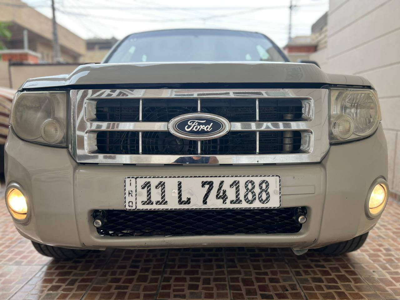 بسم الله الرحمن الرحيم..
‎السلام عليكم..
‎ السعر ٧٥ ورقة (٧٥٠٠)  قفل 
‎١. فورد سكيب ٢٠٠٨ وارد امريكي 
‎٢. ماشيه ١٧٧ الف وبيها صبغ موضح بالسونار 
‎٣. محرك ٤ سيلندر ٢٥٠٠ وضايفلها منضومة غاز وما تصرف ابد 
‎٤. رقم بغداد بأسمي ( رقم دولي + هزة وسنوية جديدة)
‎٥. محرك وكير وتبريد وحدادية وتايرات نظيفة
‎مكان السيارة بغداد 
‎للأستفسار اكثر 
‎ ***********
