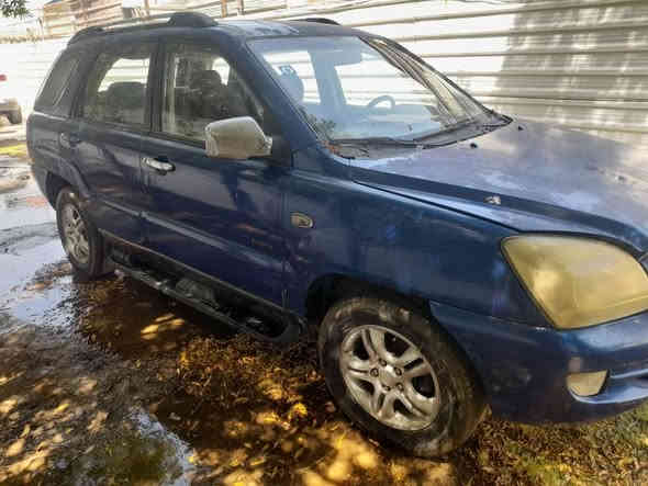 سبورتج موديل ٢٠٠٦ رقم بغداد بسمي مميز مكانه بغداد مكينه ٢٧٠٠ بيه رواجز السياره جافيه مصبوغه عام بدون كص بيه مكانات مفطره سعره ٧٠ وبيه مجال تفاصيل أكثر ***********
بيع فقط والسوك كلشي بي بغداد
