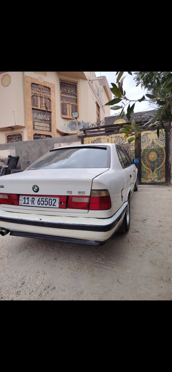 للبيع بي أم
السعر 50
محرك 2800
حجم السياره 525
كير اوتو 
مكينته خير من الله 
حداديه جديده 
باتري جديد 
سياره مال جناي مابيه اي نقص 
بسمي مشروع وطني تحويل
رقم بغداد
رقم الهاتف :***********
