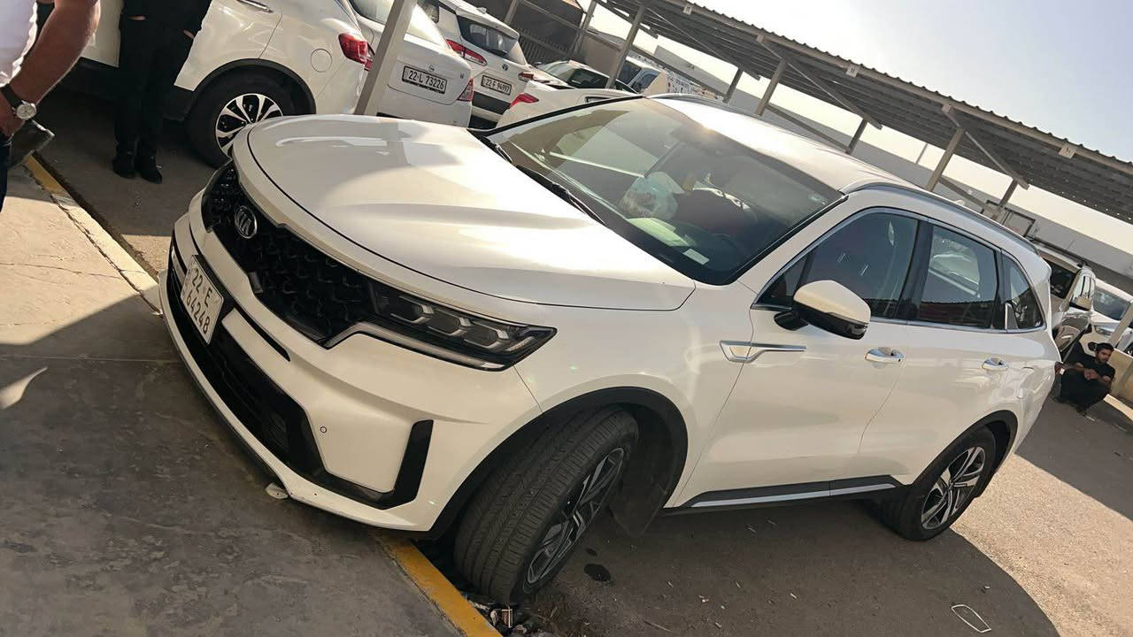 کیا سۆرینتۆ 2021 
6پستۆن 
178000کم ڕۆیشتوە 
دەرگای پێشەوە لای سایەق 2بست سبوغة 
1بست چاملغى پێشەوە لای سەکن pdr 
رەقەم و سەنەوی تا 2031 نوێیە 
مواسەفات فولی بێ پانۆڕاما 
ناو سور 
شوێن هەولێر 
***********هەولێر 

كيا سورينتو موديل ٢٠٢١ 
٦سلندر 
ماشيه ١٧٨٠٠٠ كم
رقم و سنوية جديد ٢٠٣١ بشرت تحويل 
رقم اربيل 

يوجد القليل من الصبغ على باب السائق الأمامي
يوجد قليل من جاملغ الامامى pdr 
مواصفات فول بدون بانوراما داخل احمر 
*********** اربيل أربيل, العراق

