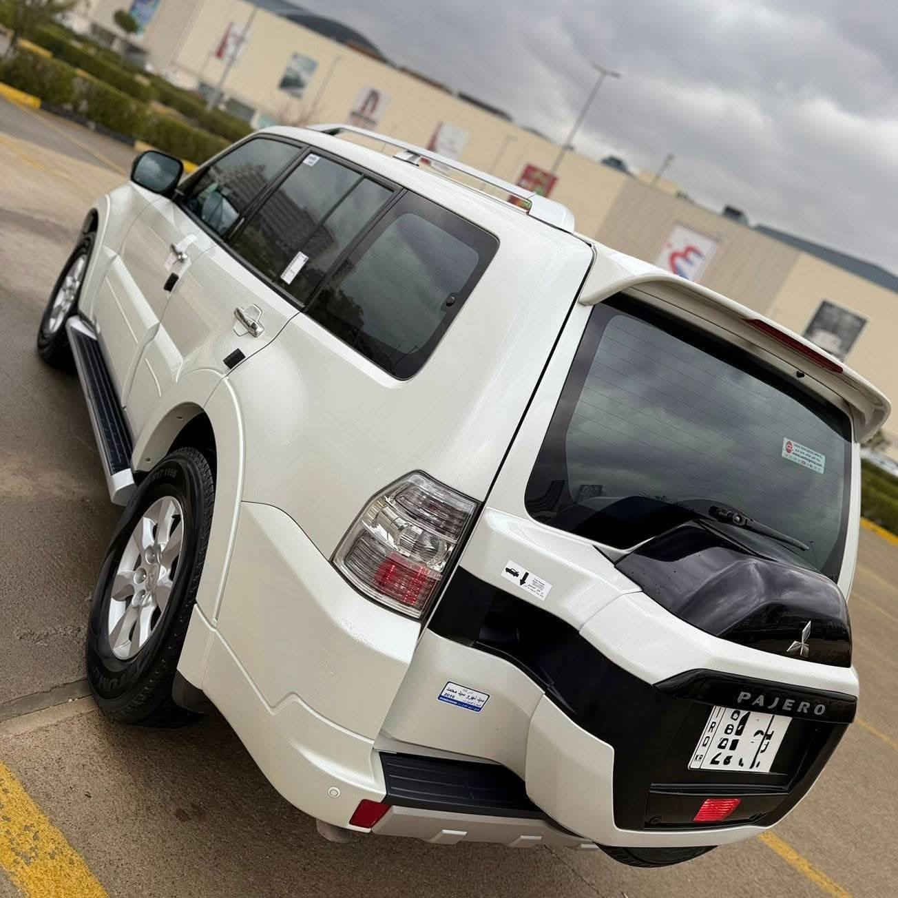 ميتسوبشي باجيرو 2017 حبتور ياباني اصلي
حجم مكينة 3500 V6 
مسافة مقطوعة61الاف بشرط فحص
سيرفز كامل بل شركة
السيارة_كفالة_عامة_بدون_صبغ_تعديل_حالوب_كفالة
جديدة_كلش_سيارة_نظافة100‎%‎100
سنویة جدیدة حتی 2031

الموصفات_
••لد امامي •كلوب ضباب•حساس خلفي •كامرة •7راكب
••صاجات •دبل اكسل 4X4 •تحكمات سترين •ثلاجة •
مانع انزلاق •لايت عدسه•شاشة•منفذ220 واط •
 مريات كهرباىية +مريات اتو قلابة + مريات ترحيب •
تبريد منفصل +تبريد مركزي • •شاشة نظام
دشبول ليزري • مريايه عاكسه •ستتم نيكل كامل بلادي ذهبي
•لايت كهربائية •لايت زنون عالي ناصي بلوجكتر LEd •
 غراض_الشركة_سبير_كتلوك__كلها_موجوده
  مکان سەیارة کرکوک 

بزوێنەری 3500 V6
61 هەزار کم لێخوڕین، بە مەرجی پشکنین
مێژووی تەواوی خزمەتگوزاری لە بریکارەکە گەرەنتی گشتی، بێ بۆیاخ، بێ دەستکاری، بێ سارد و شوخت
ئۆتۆمبێلێکی تازە و 100% پاک و خاوێنە
تۆمارکردنی نوێ تا ساڵی ٢٠٣١ کارا دەبێت

تایبەتمەندییەکان:
• گڵۆپی پێشەوەی LED • گڵۆپی تەم • هەستەوەری وەستانی ئۆتۆمبێل لە دواوە • کامێرا • 7 کورسی
• ویلەکانی ئالۆوی • دوو ئەکسیلی 4x4 • کۆنترۆڵی سوکان • ساردکەرەوە • کۆنترۆڵی ڕاکێشان • گڵۆپی پێشەوەی پرۆژێکتۆر • شاشە • کۆنتڕۆڵی کارەبای 220W

ئاوێنەیەکی کارەبایی + ئاوێنەیەکی ئۆتۆماتیکی + ئاوێنەی بەخێرهاتن • تەندروستی جیاواز + تەندروستی ناوەندی • شاشەی داشبۆرد بە لەیزەر • ئاوێنەی ئۆتۆماتیکی کاڵکەرەوە • ڕوپۆشی کرۆمی تەواو زێڕین
• گڵۆپی پێشەوەی کارەبایی • گڵۆپی پێشەوەی زینۆن (تیشکی بەرز و نزم) لەگەڵ پرۆژێکتۆری LED کەتەلۆگی پارچەی یەدەگی کۆمپانیا - هەمووی بەردەستە

شوێن: کەرکوک

ژمارەی خاوەن ئۆتۆمبێل:
***********
رقم صاحب السيارة
***********
