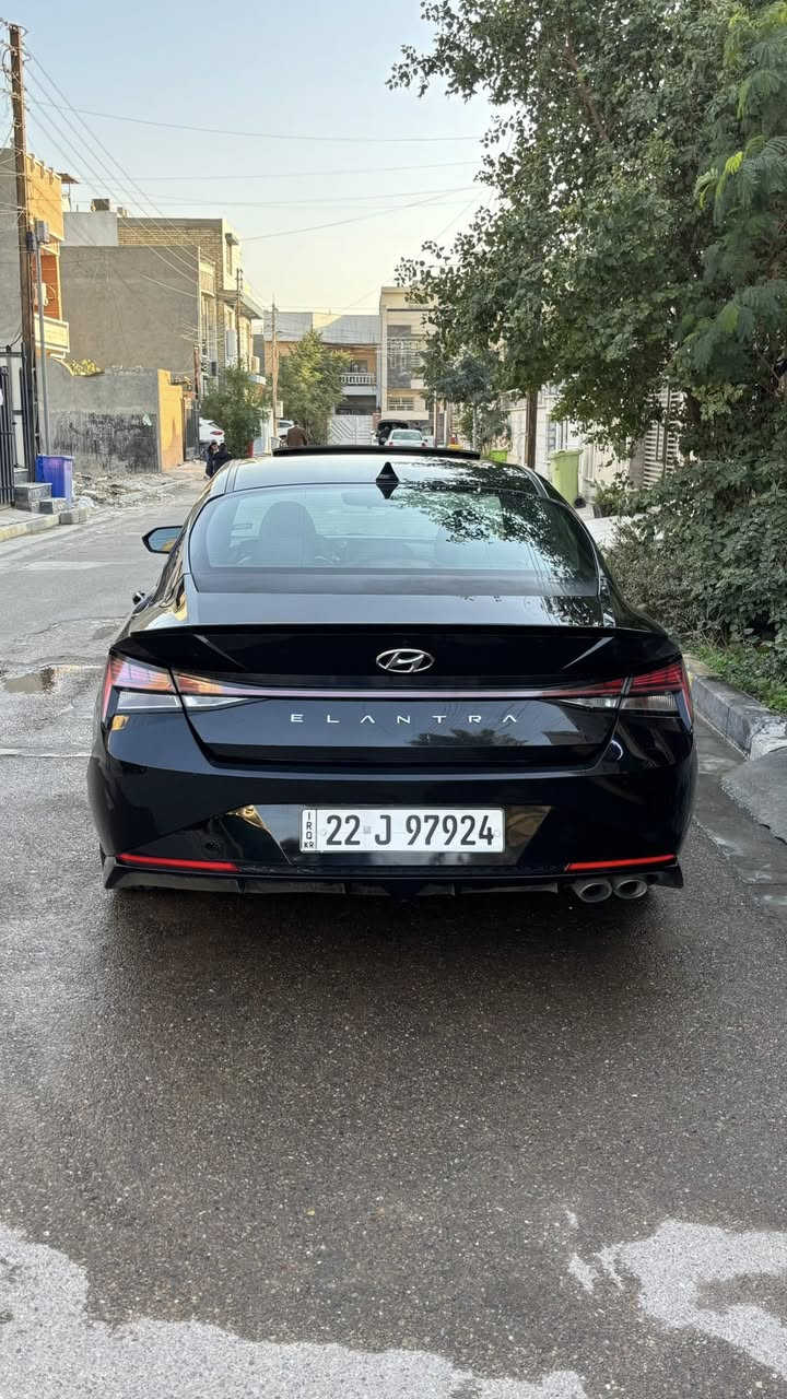 السلام عليكم 
‏HYUNDAI Elantra N Line 1.6 TURBO
موديل 2022 اللون اسود رقم اربيل بأسمي
مواصفات السياره 
. فتحه سقف
.بصمه تشغيل
. ثلاث مودات قياده 
. سياقه ذاتيه
. تحديد مسار
. رادار امامي
. رادار جانبي
 السياره ماشيه37 الف ميل
حادث السياره بنيد وجاملغ بدون دواخل بدون ايرباك
السعر/166 وبيها مجال بسيط
العنوان / بغداد
***********
