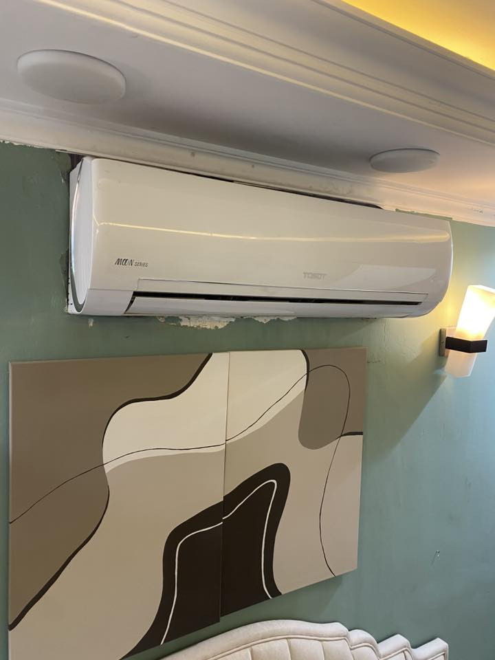 للبيع سبلت توسوت 1 طن انفيرتر السعر 350
مكان الشعب /بغداد 

***********
