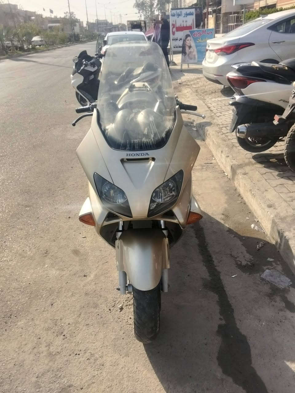 سلام عليكم 06 كفاله عامه نضيفه حلوه ترايك وين مايعجبك ساعه او معدل سعره 700بيه مجال بسيط مكاني حسينيه راشديه متواجد واتس اب او خاص ***********
