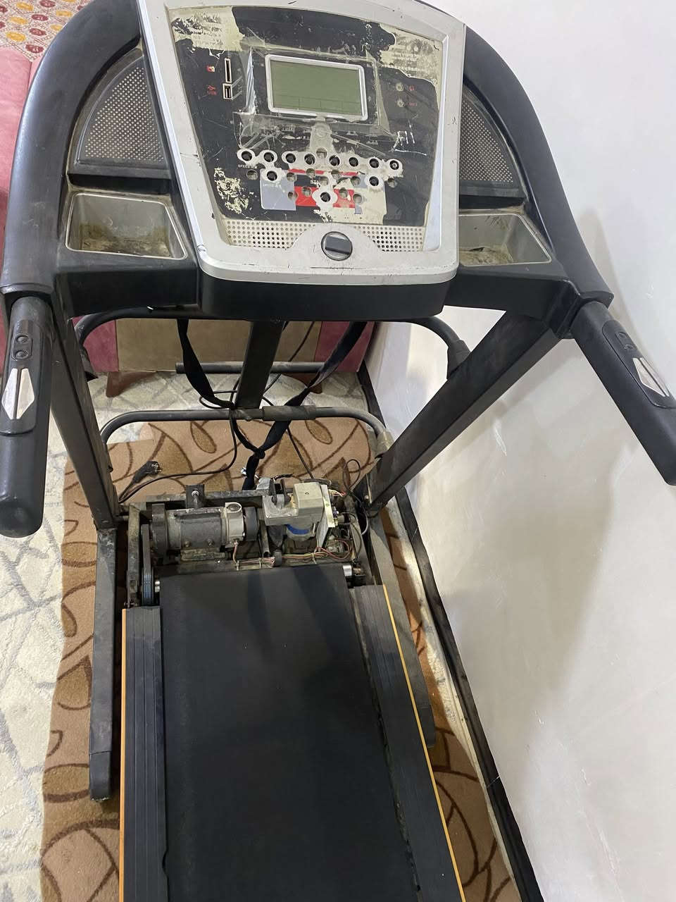 جهاز جري للبيع حجم كبير يتحمل وزن ١٥٠ شغال بس موديله قديم السعر ١٠٠ وبي مجال


**إذا كنت صاحب هذا الإعلان وتريد حذفه لأي سبب، رجاءا أرسل رسالة إلى الدعم الفني**