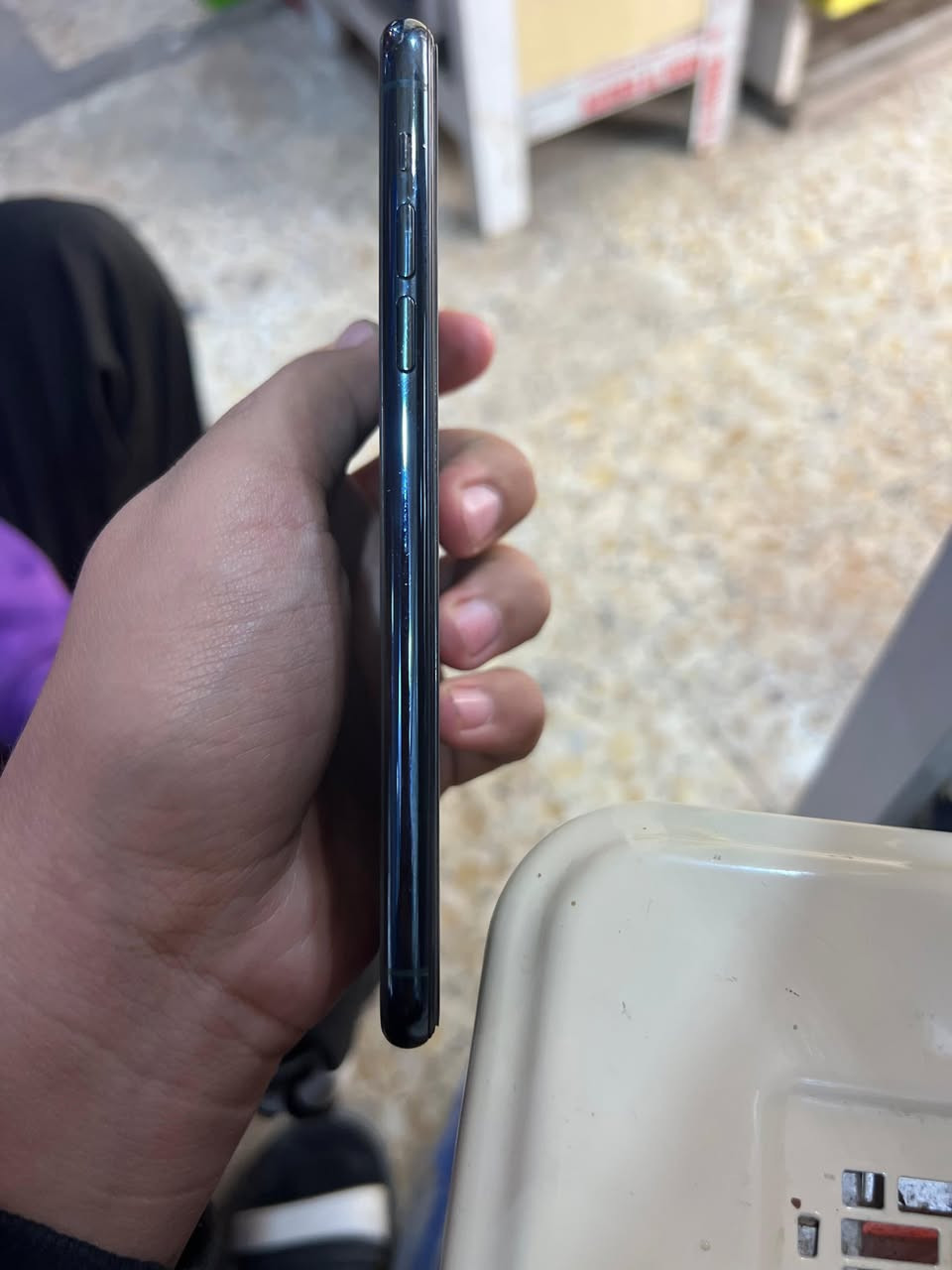 ايفون 11 pro max

ذ256

بطارية 89

مبدل شاشة فقط شاشة اصلية 

الجهاز نضيف 

مكاني الشعب 

***********

سعرة 275 قفل
