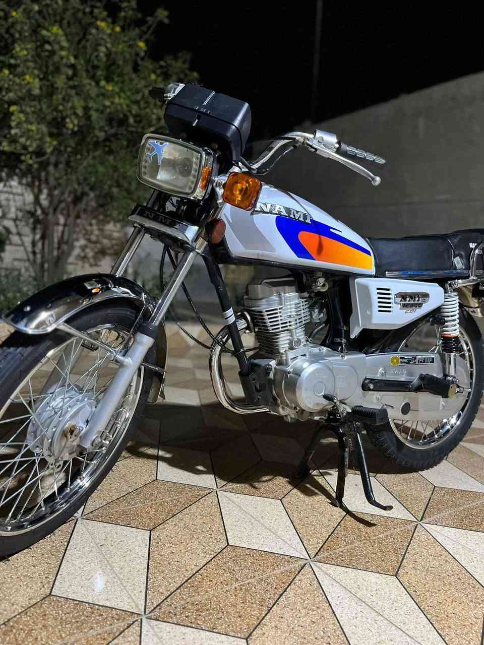 نامه 23 شلامچه وكيل نوار أوراق اصولي كاملات فول نضافه الديوانية مركز ( بواحد و200) وبيها مجال بسيط ***********
