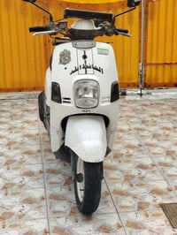 متاح دراجه بوليس حاويه  كابريتر شغاله ونضيفه استفسار على رقم 077171873...