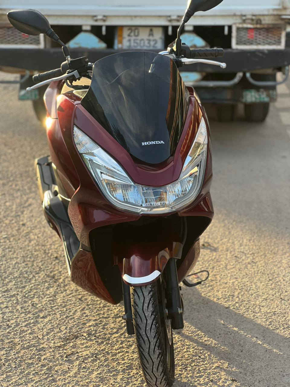 السلام عليكم PCX  الجيل الثاني
موديل 2018
مكينه 125cc
مكينه وكفرات بلاد 
حساس ازدحام وحساس استان شغالات 
السعر خاص
العنوان ديالى بعقوبه
للاستفسار الاتصال على الرقم
***********
