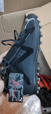 قياس ٣٩ • قياس ٤٢ • ملابس