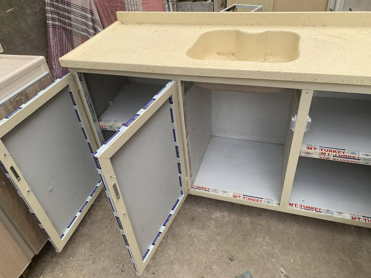 3قطع كله مرمر ابواب هيدروليك اج دي اف داخل المنيوم السنك ابد مامستعمل كفاءات سيديه


**إذا كنت صاحب هذا الإعلان وتريد حذفه لأي سبب، رجاءا أرسل رسالة إلى الدعم الفني**