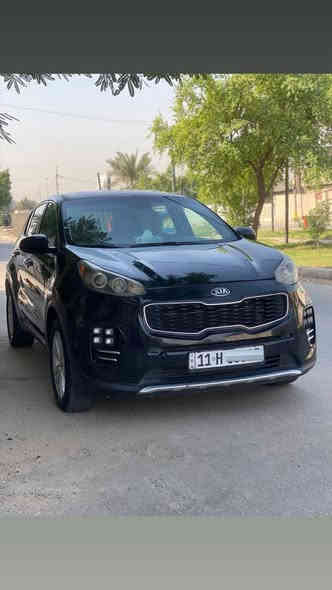 سلام عليكم للبيع سبورتج 2017
رقم بغداد باسمي 

سيارة ماشية 55الف لون اسود بي شذره طافيه رقم بغداد 
مواصفات السيارة : 

 رادار امامي توقف ذاتي 
تحديد مسار نقطة عمياء
كشنات مخمل 
تدفئة وتبريد بالمقاعد وهيتر ستيرن
سماعات هارمن كاردن
شاشة صغيره
حساسات امامي 
 تحكمات ستيرن 
فورويل ومانع انزلاق وهل سوالف وباقي هوايه مواصفات كدامكم
يعني السيارة 
ضرر السيارة قطعتين صبغ باب  سائق خلفي أثر شخوط
نص جاملغ الأمامي    .. مكان سيارة بغداد 
السعر ١٣٧وبيه مجال شي معقول للاستفسار
***********
