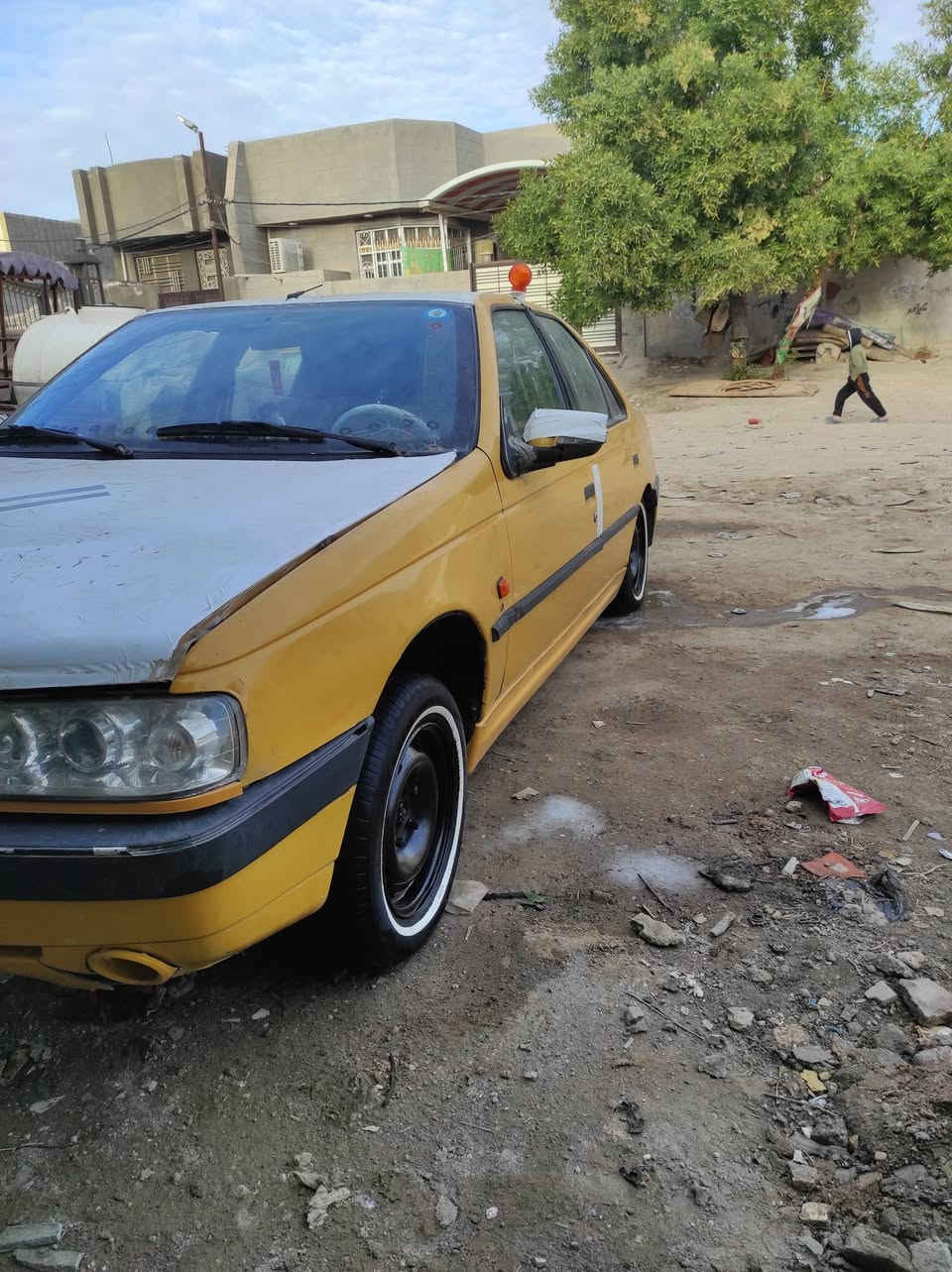 السلام عليكم شباب سياره للبيع بيجو 405 موديل 2009رقم بغداد انكليزي سنويه ل2027مشروع وطني مصفره هيئه وغرامات دواخل حلوه ونظيفه مكينه بيه خيط بخار  كير مكفول تخم تاير جديد كهربائيات كله شغال السعر 28وبيه مجال للشراي مكاني بابل مامتواجد عل فيس الخاص مغلق انتصال فقط هاذه رقمي‏‪0787 457 3306‬‏
